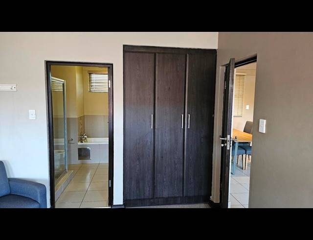 2 BEDROOM PROPERTY TO RENT IN DIE BULT